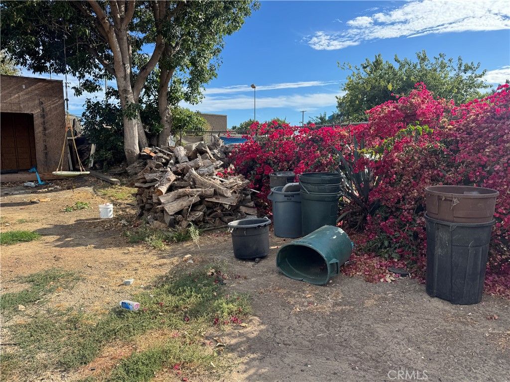 Image 34 of property listing at 1326 W 223rd Street, Los Angeles, CA 90501