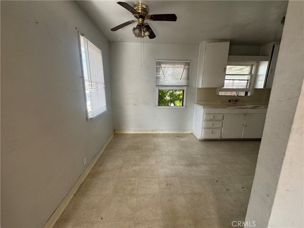 Image 7 of property listing at 1326 W 223rd Street, Los Angeles, CA 90501