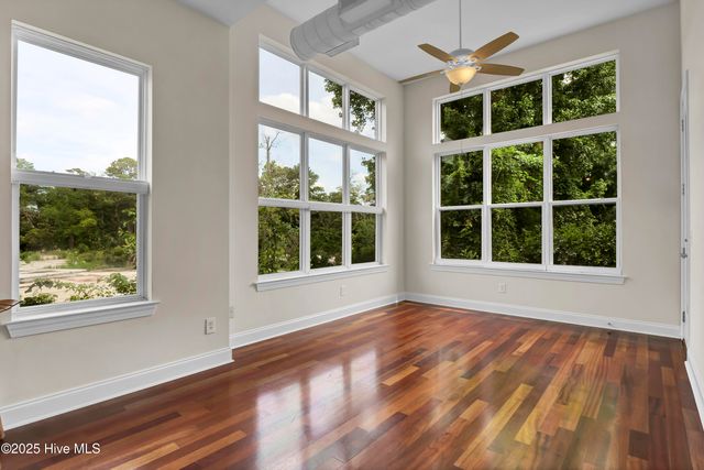 2906 Market Street 301, Wilmington, NC 28403