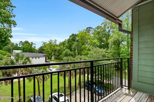 2906 Market Street 301, Wilmington, NC 28403