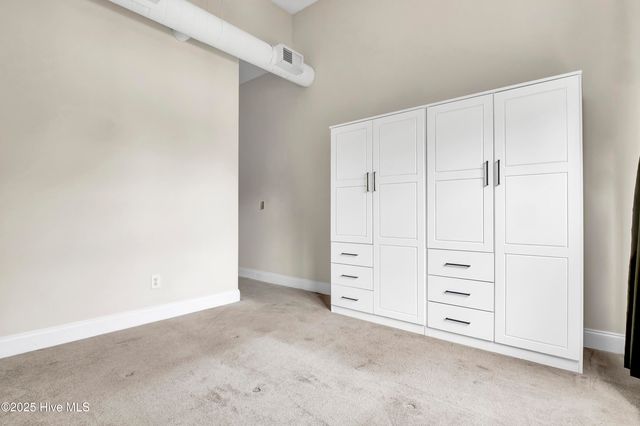 2906 Market Street 301, Wilmington, NC 28403