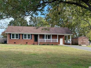 70 Countryside Dr # 19, Murray, KY 42071