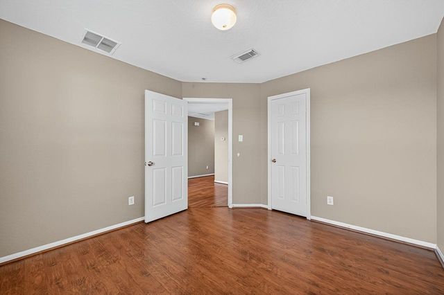 2338 Summit Meadow Drive, Houston, TX 77489