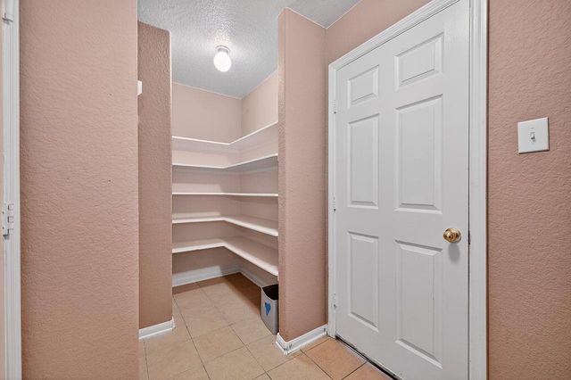 2338 Summit Meadow Drive, Houston, TX 77489