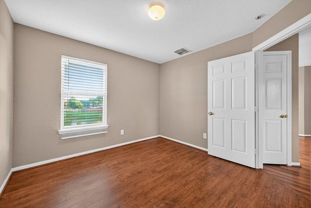 2338 Summit Meadow Drive, Houston, TX 77489