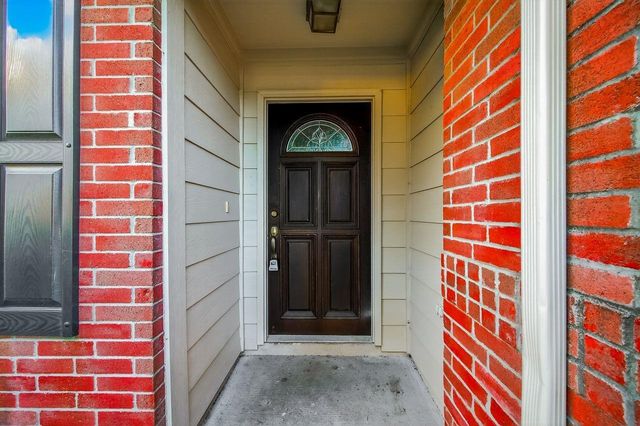 2338 Summit Meadow Drive, Houston, TX 77489