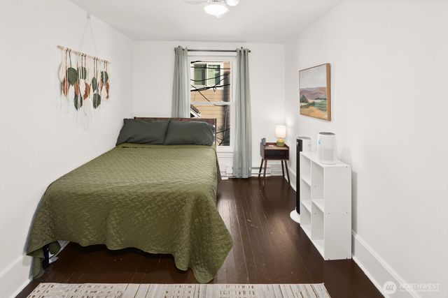 2011 E James Street, Seattle, WA 98122