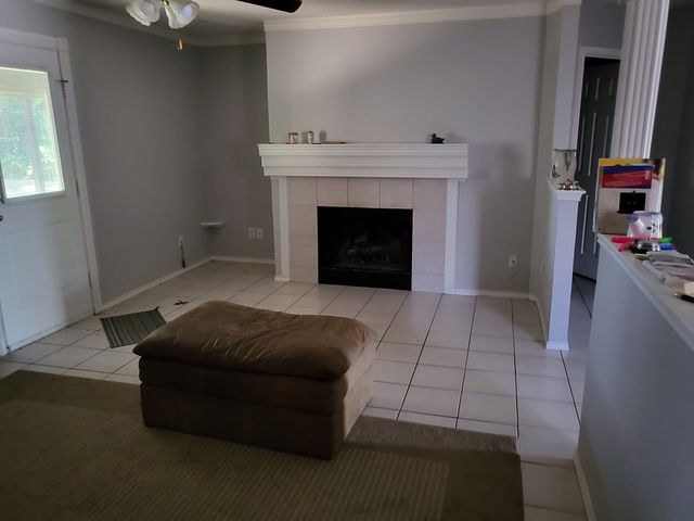 1028 Mazourka Drive, Arlington, TX 76001