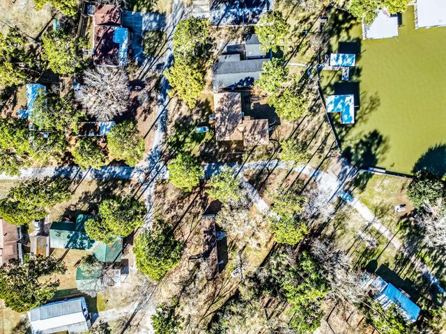 191 Willow Bend, Onalaska, TX 77360