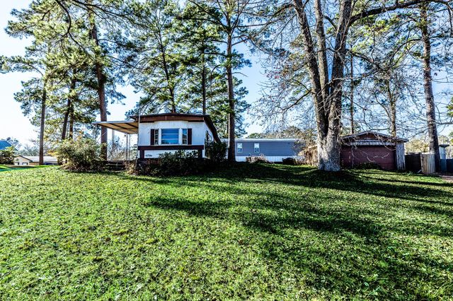 191 Willow Bend, Onalaska, TX 77360