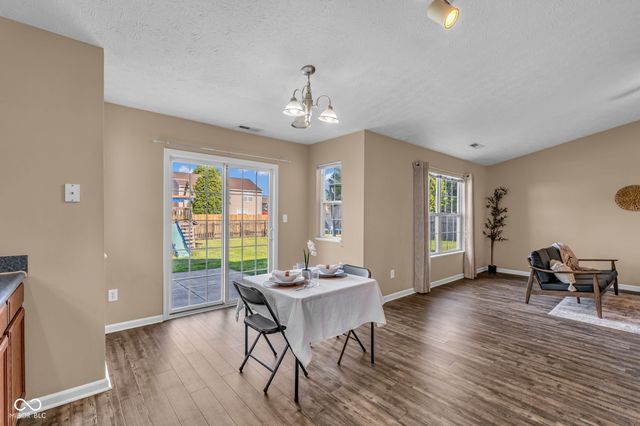 868 Seabreeze Drive, Avon, IN 46123
