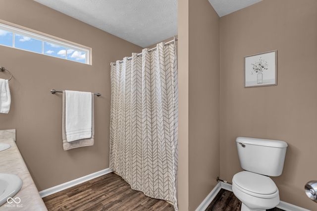 868 Seabreeze Drive, Avon, IN 46123