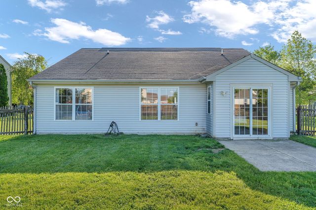 868 Seabreeze Drive, Avon, IN 46123