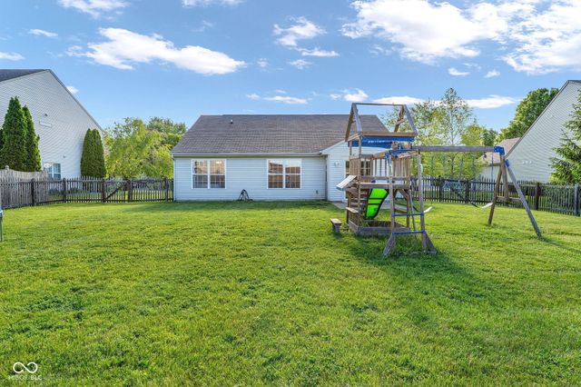 868 Seabreeze Drive, Avon, IN 46123