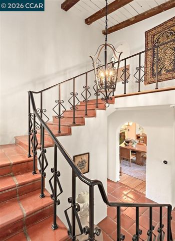 1239 Geneva St, Glendale, CA 91207