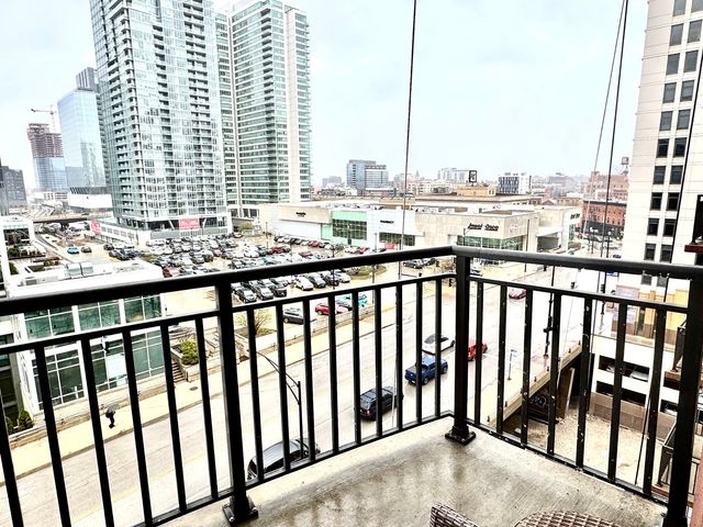 330 N Jefferson Street 807, Chicago, IL 60661