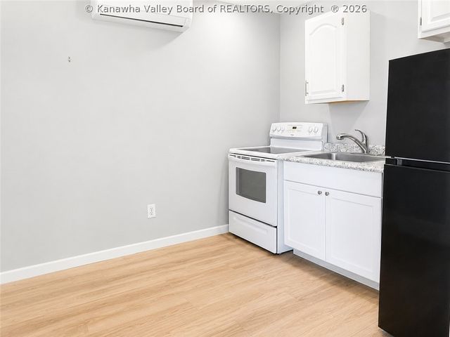 1303 Fletcher Avenue, Dunbar, WV 25064