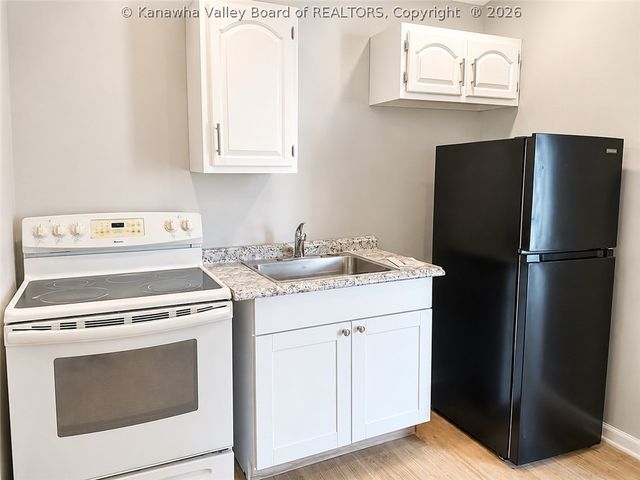 1303 Fletcher Avenue, Dunbar, WV 25064