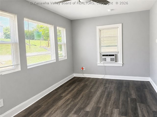 1303 Fletcher Avenue, Dunbar, WV 25064