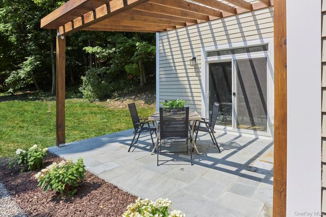 621 Milan Hollow Road, Rhinebeck, NY 12572
