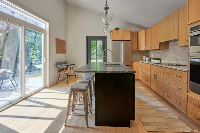 621 Milan Hollow Road, Rhinebeck, NY 12572