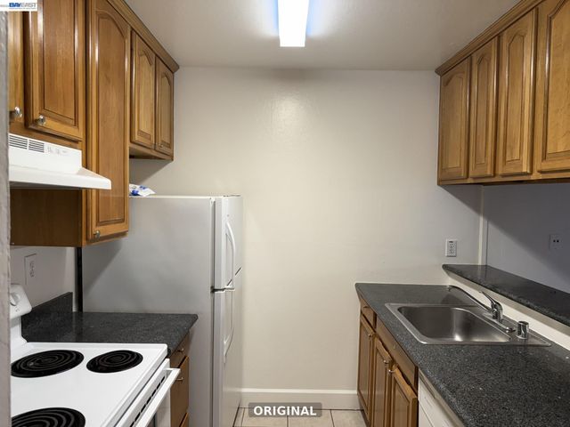 260 Industrial Pkwy 23, Hayward, CA 94544
