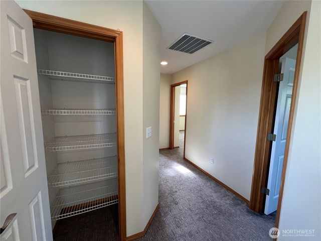 2285 McDonald Avenue, Dupont, WA 98327