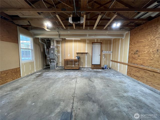 2285 McDonald Avenue, Dupont, WA 98327