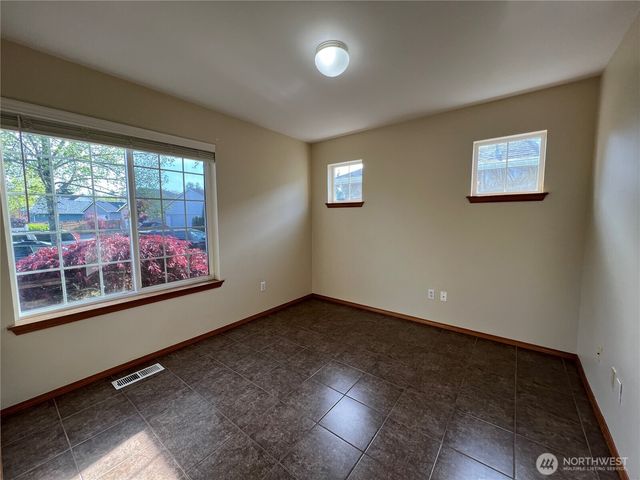 2285 McDonald Avenue, Dupont, WA 98327