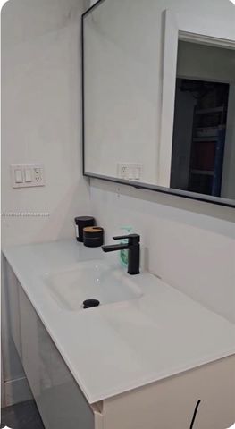 3617 Bahama Dr, Miramar, FL 33023