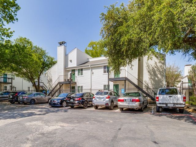 7431 Holly Hill Drive 210, Dallas, TX 75231