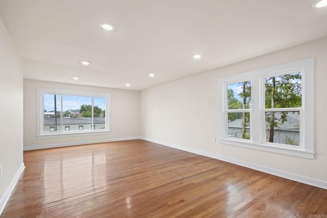 111 N 1st Street, Benton, AR 72015