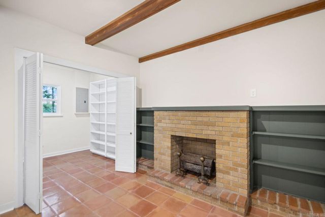 111 N 1st Street, Benton, AR 72015