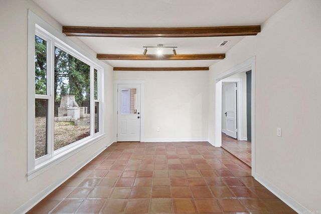 111 N 1st Street, Benton, AR 72015