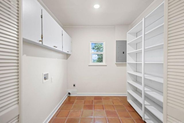 111 N 1st Street, Benton, AR 72015