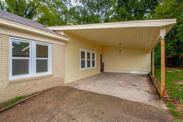 111 N 1st Street, Benton, AR 72015