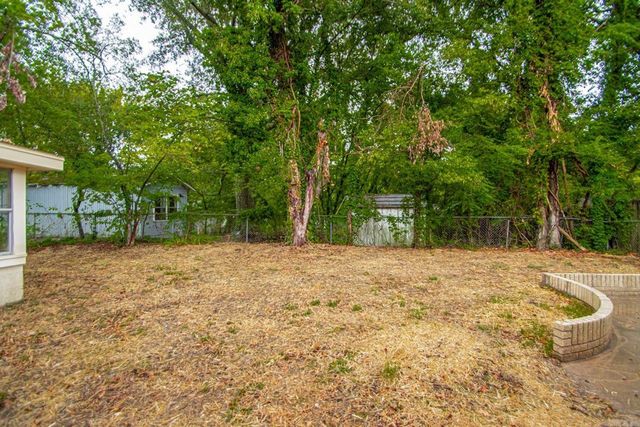 111 N 1st Street, Benton, AR 72015