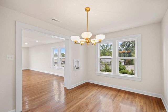 111 N 1st Street, Benton, AR 72015