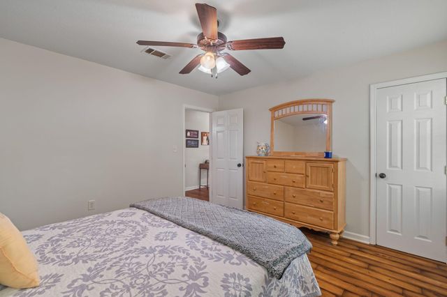 4 White, Sumrall, MS 39482