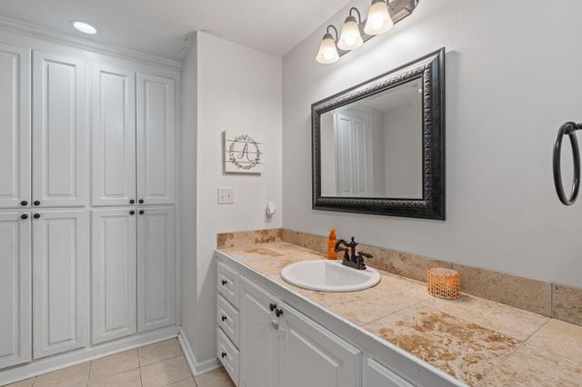 4 White, Sumrall, MS 39482