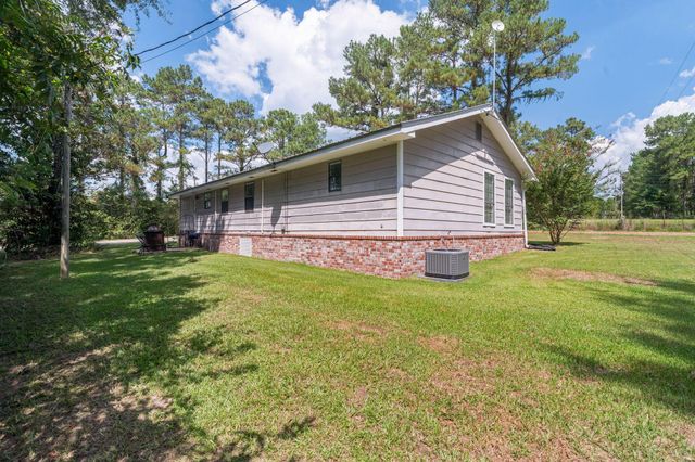 4 White, Sumrall, MS 39482