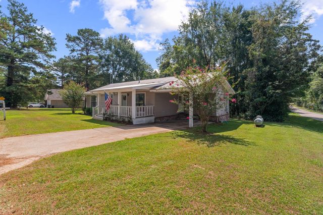 4 White, Sumrall, MS 39482