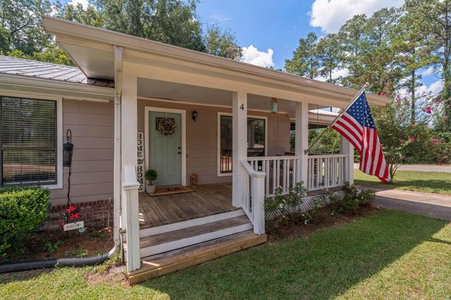4 White, Sumrall, MS 39482
