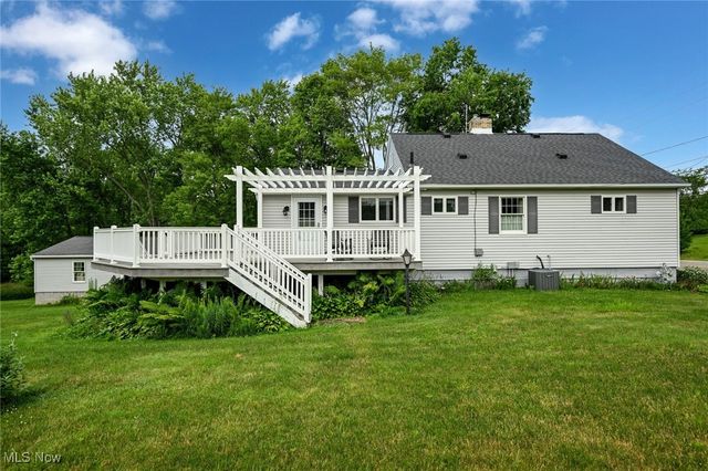 7060 Manchester Road, New Franklin, OH 44614