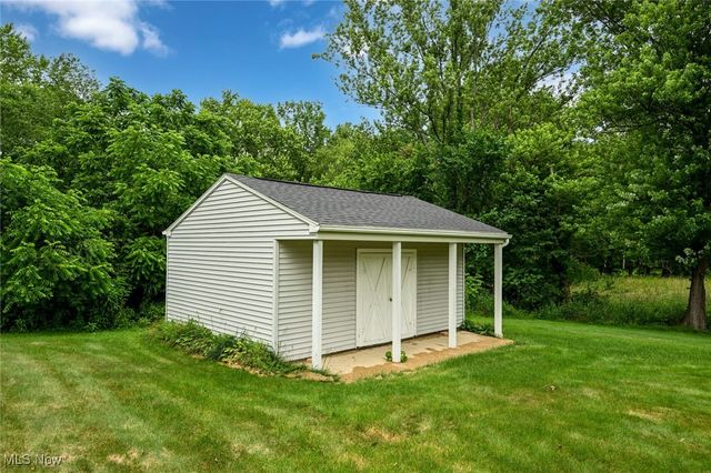 7060 Manchester Road, New Franklin, OH 44614