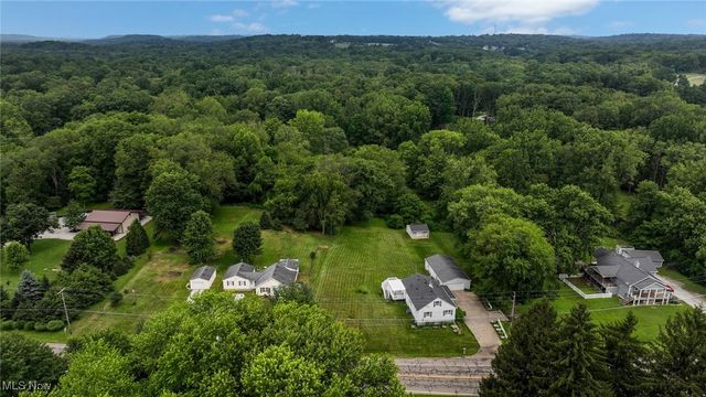 7060 Manchester Road, New Franklin, OH 44614