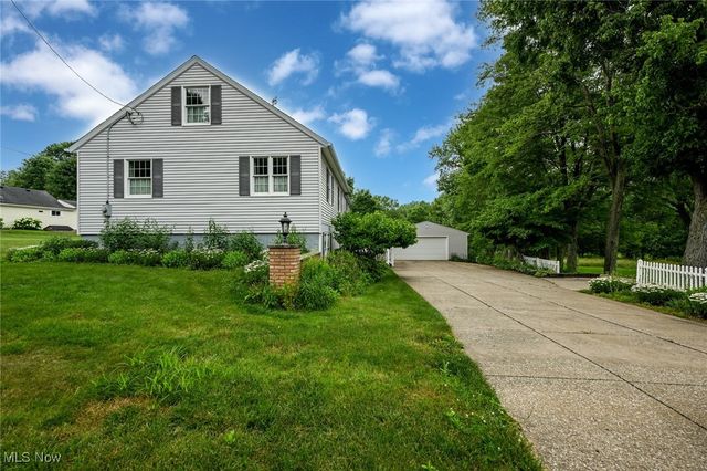 7060 Manchester Road, New Franklin, OH 44614