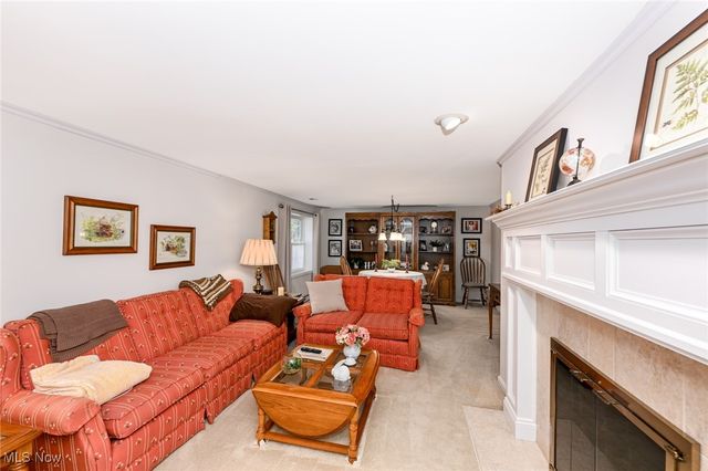 7060 Manchester Road, New Franklin, OH 44614