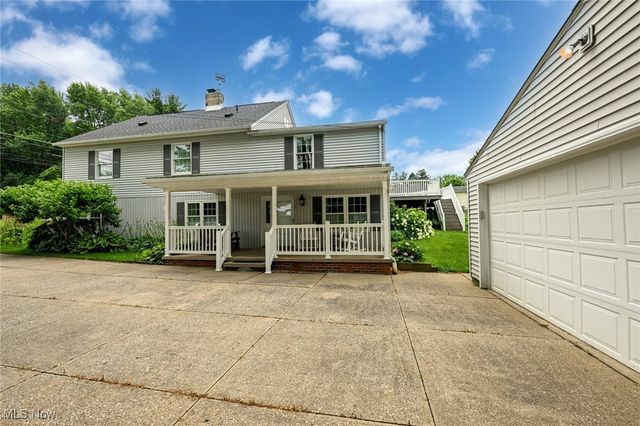 7060 Manchester Road, New Franklin, OH 44614