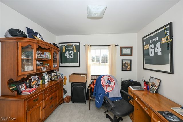 7060 Manchester Road, New Franklin, OH 44614